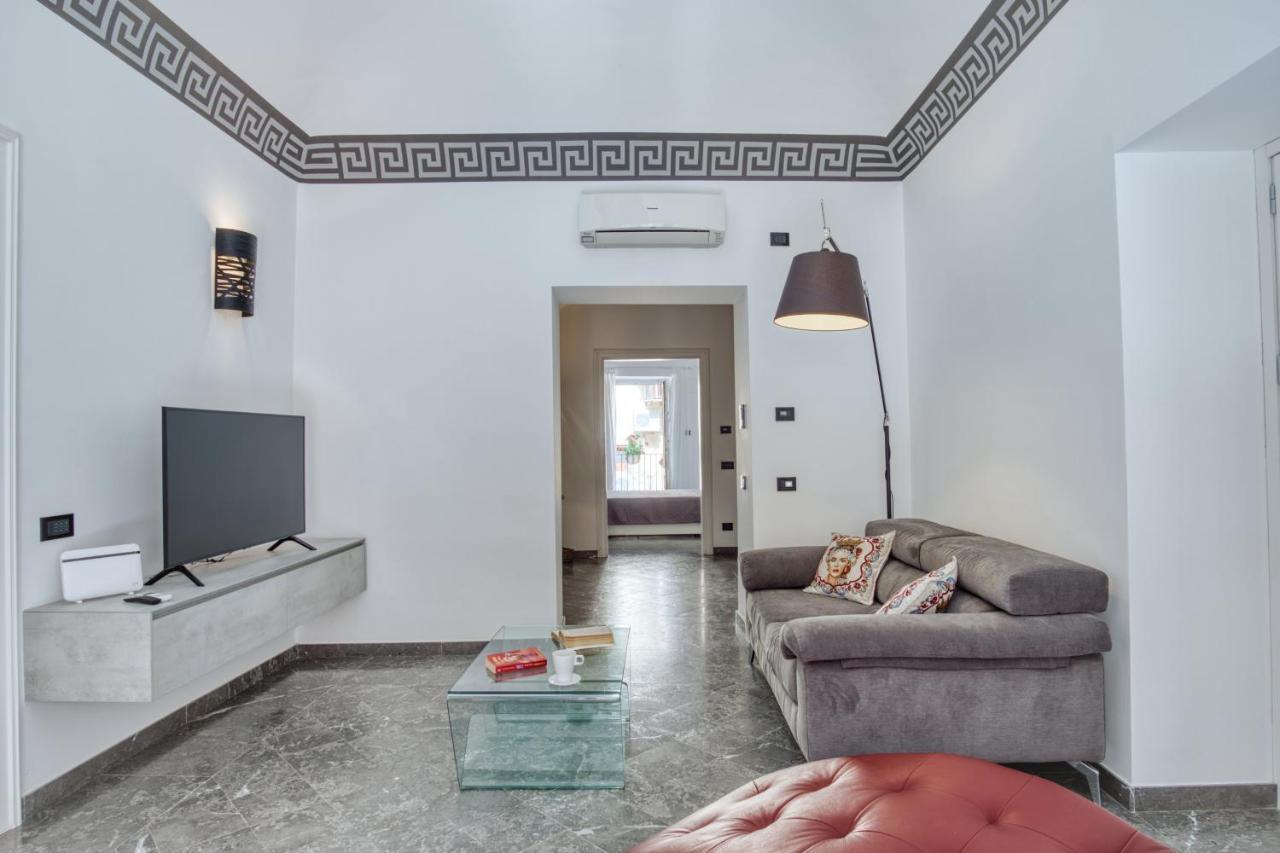 Villa Bordonaro - By Vacation Service 切法卢 外观 照片