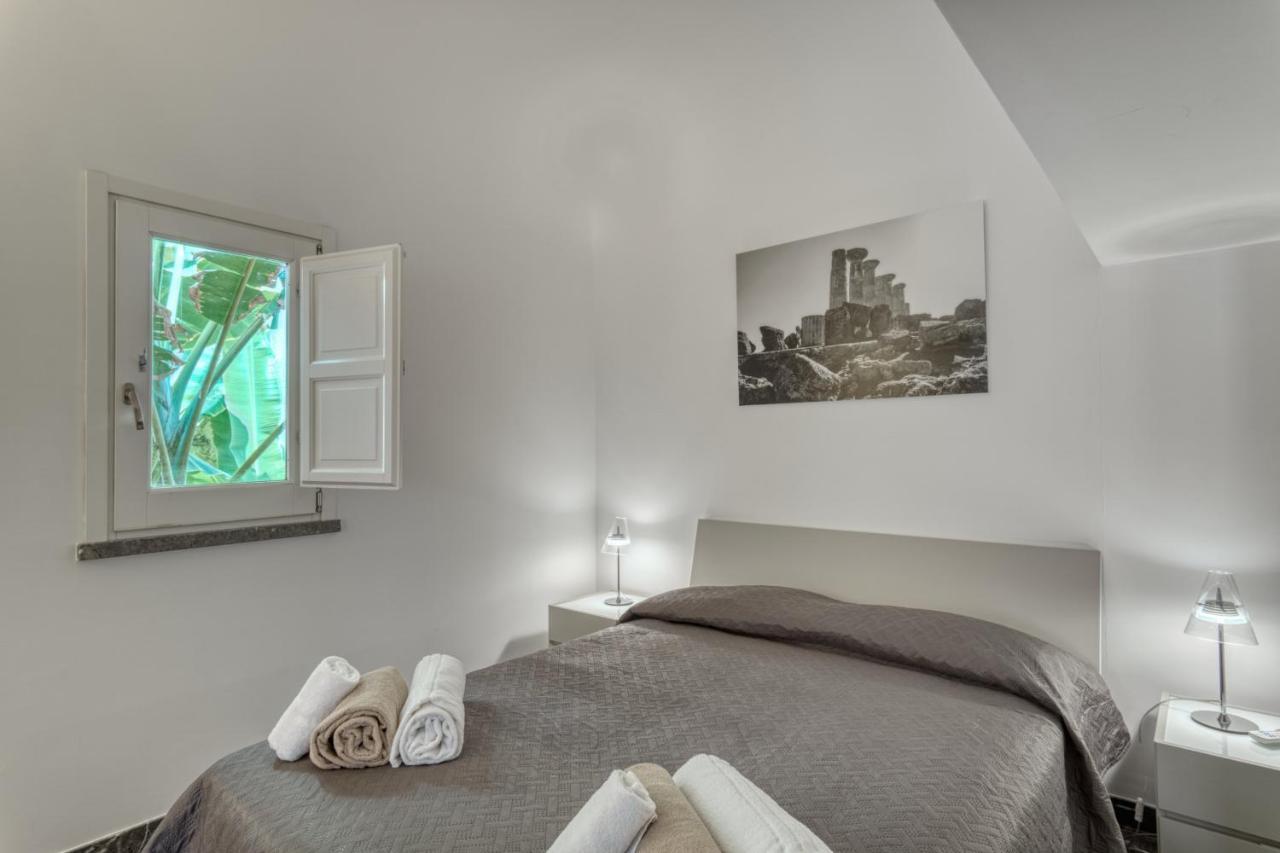 Villa Bordonaro - By Vacation Service 切法卢 外观 照片